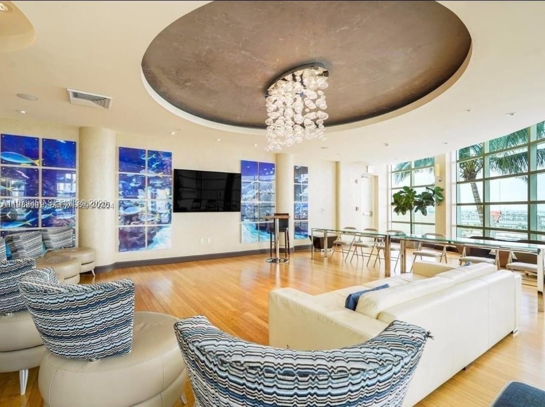 244 Biscayne Boulevard 440, Miami, FL 33132 photo 18