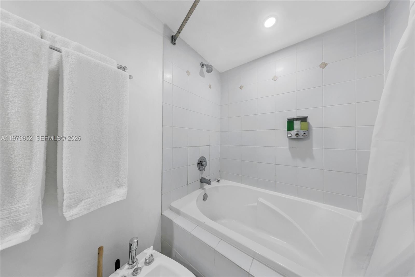 2951 S Bayshore Drive 215, Coconut Grove, FL 33133 photo 14