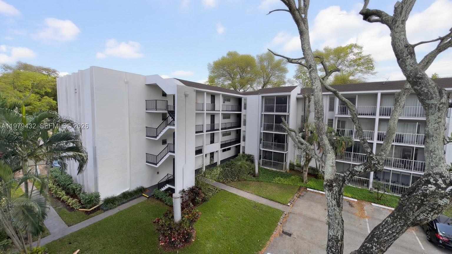 483 N Pine Island Road C205, Plantation, FL 33324, Plantation