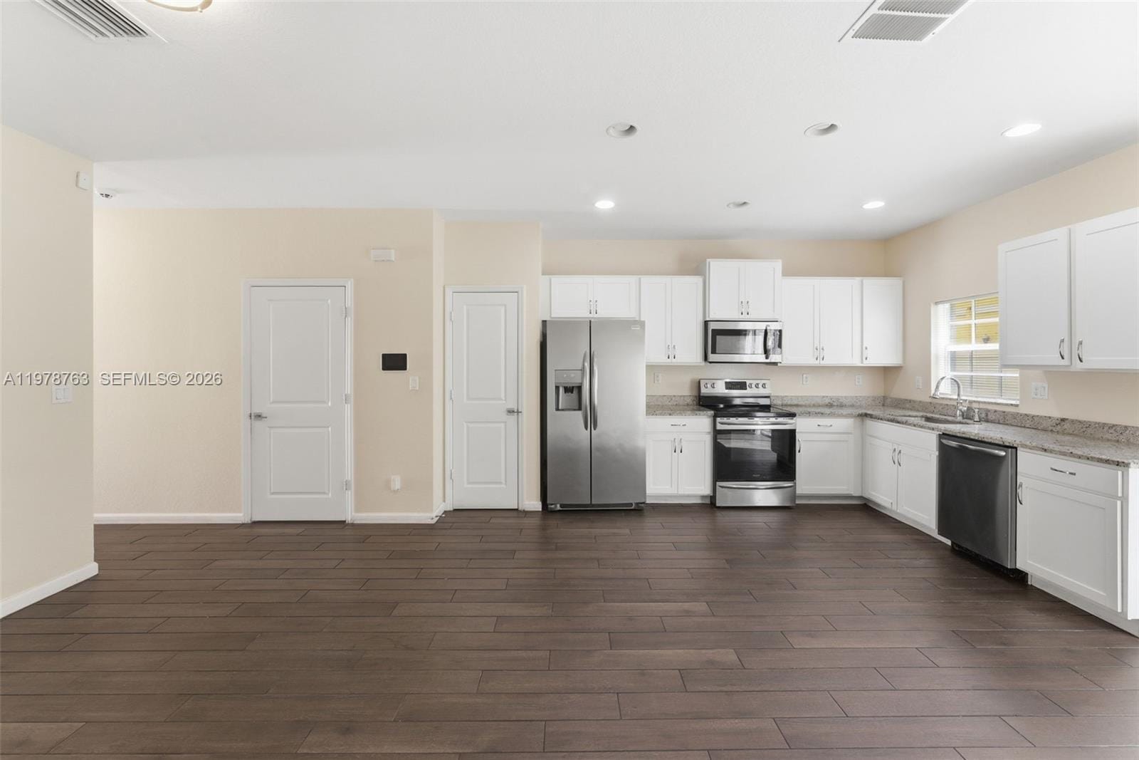 4032 NW 11th Street — photo 8