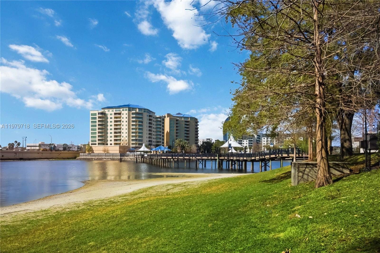 127 Oyster Bay 110 — photo 3