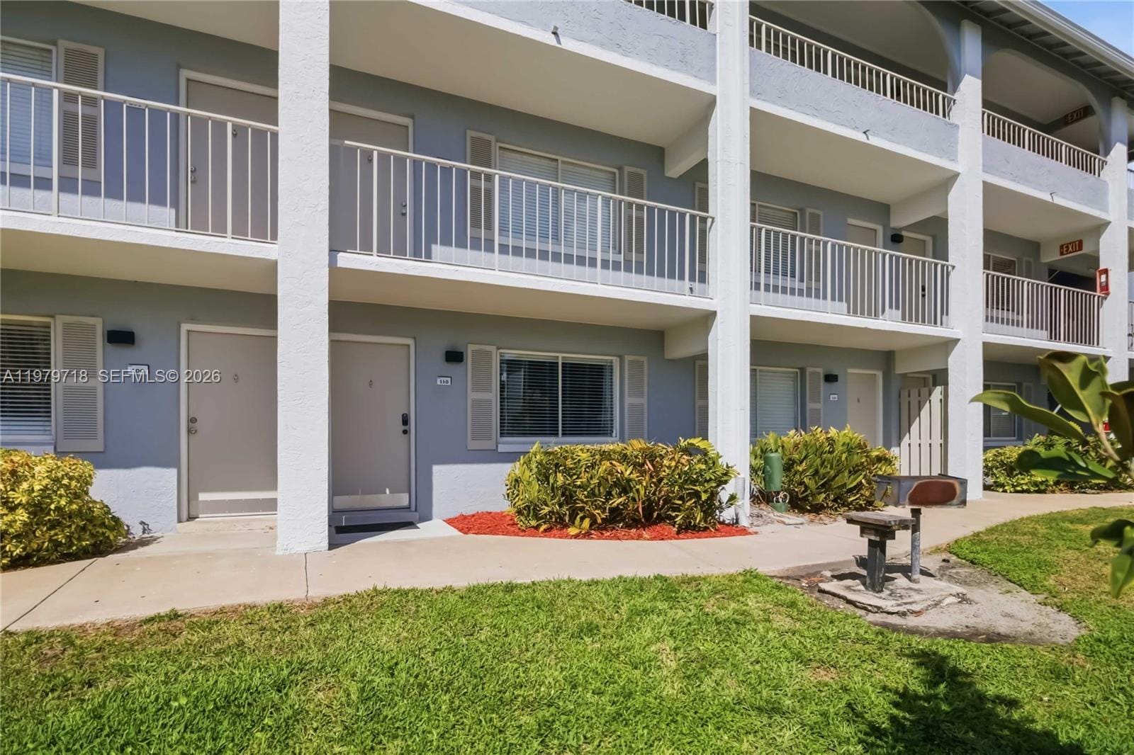 127 Oyster Bay 110 — photo 4
