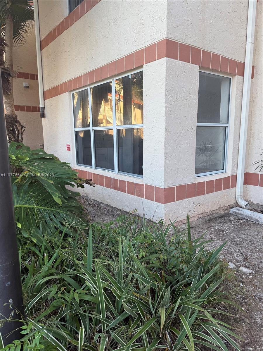3320 N Pinewalk Drive N 1715, Margate, FL 33063, Margate