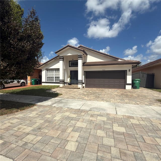 9023 NW 148th Terrace, Miami Lakes, FL 33018