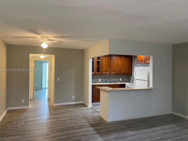 398 Fanshaw J 398, Boca Raton, FL 33434