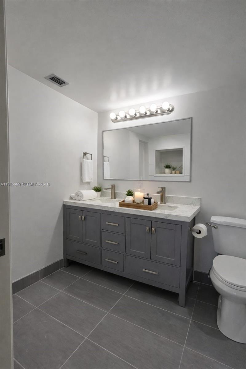 2403 Antigua Circle L2, Coconut Creek, FL 33066 photo 15