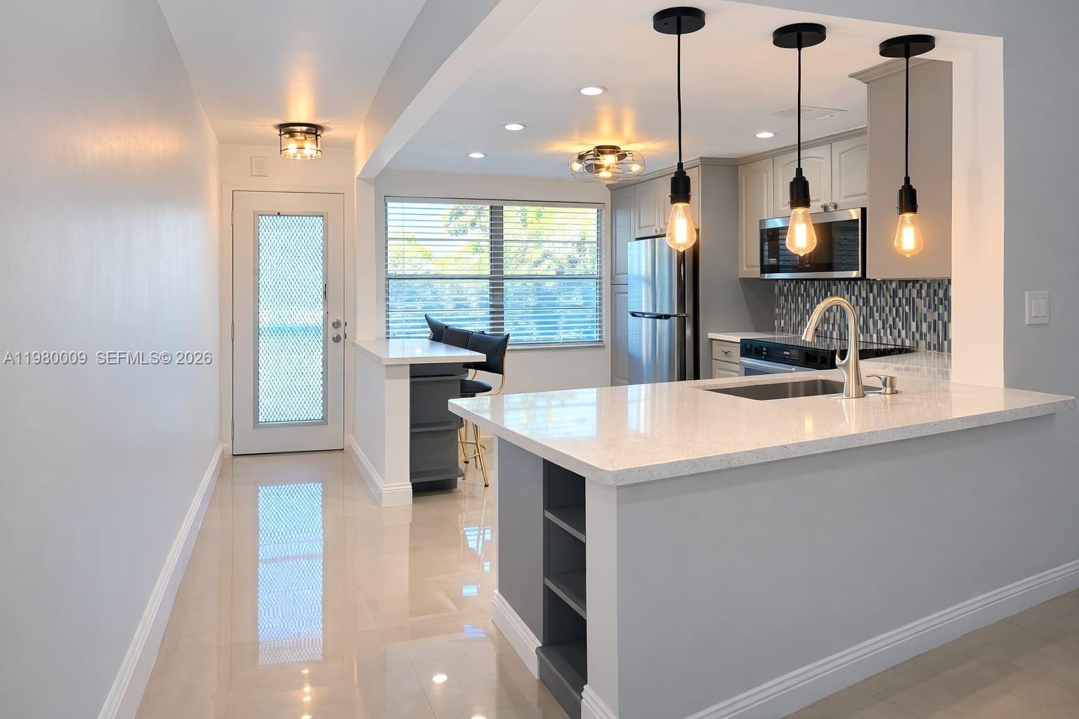 2403 Antigua Circle L2 — photo 6