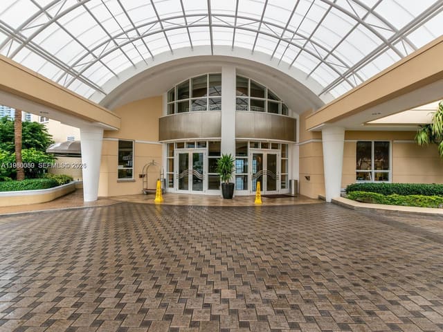 848 Brickell Key Drive 1201, Three Tequesta Point, Miami, FL