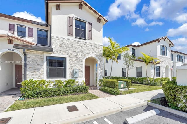 10031 SW 228th Terrace, sold in Enclave South Phase 2, Miami, FL