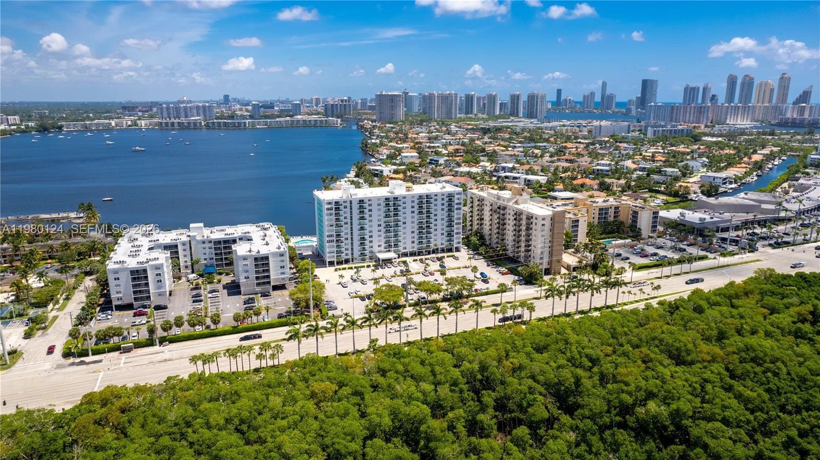 2841 NE 163rd Street 902, North Miami Beach, FL 33160 photo 11