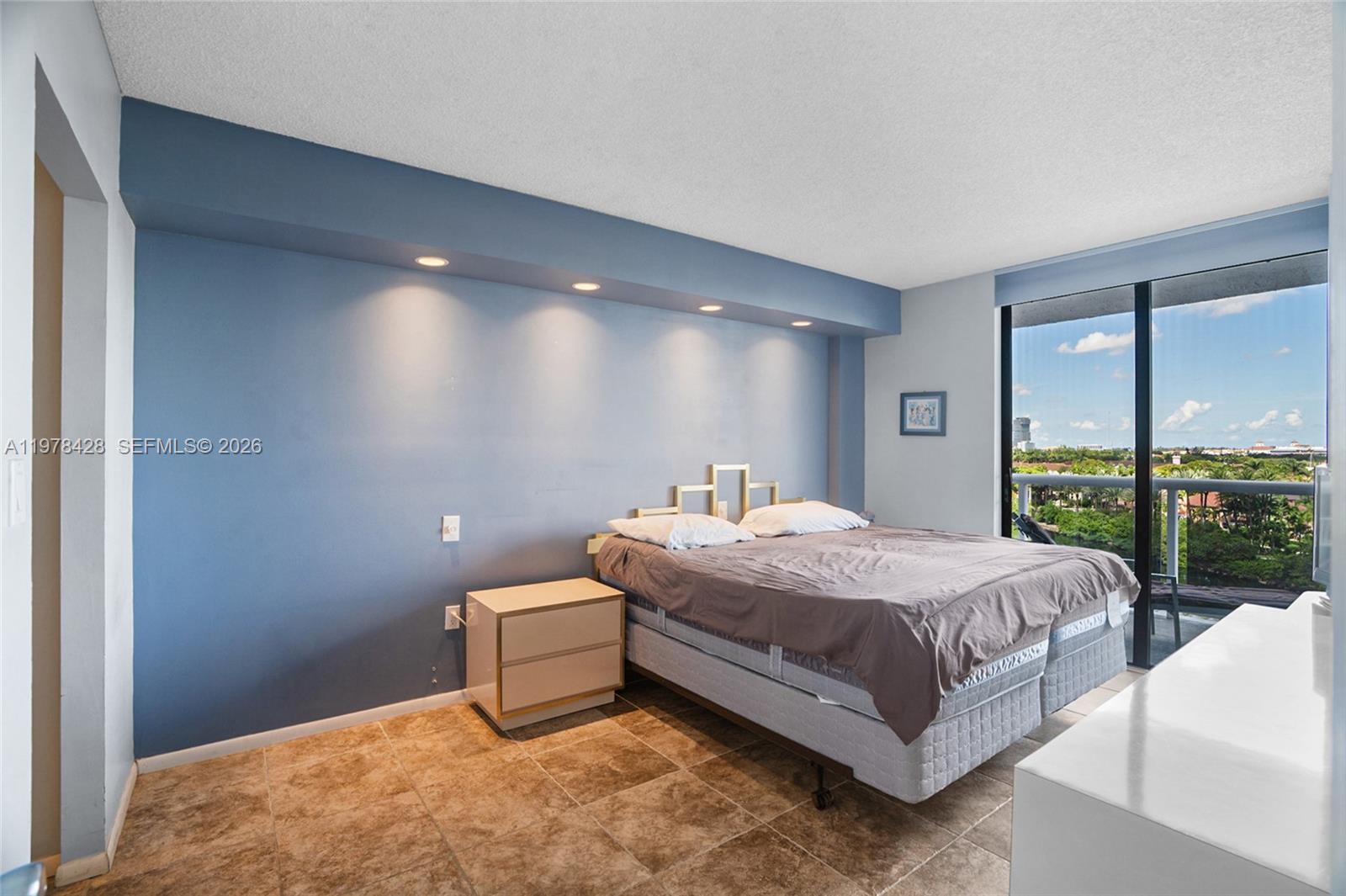 20515 E Country Club Drive 849, Aventura, FL 33180 photo 17