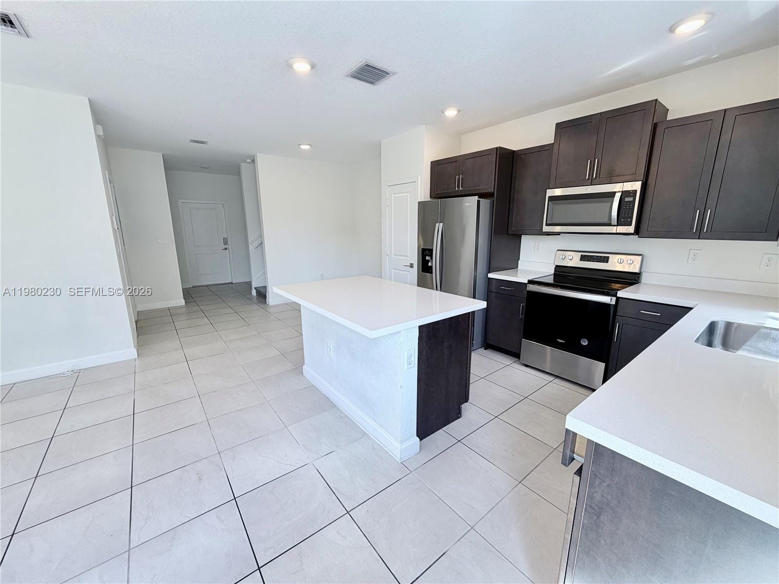 2418 SE 10th Court — photo 3