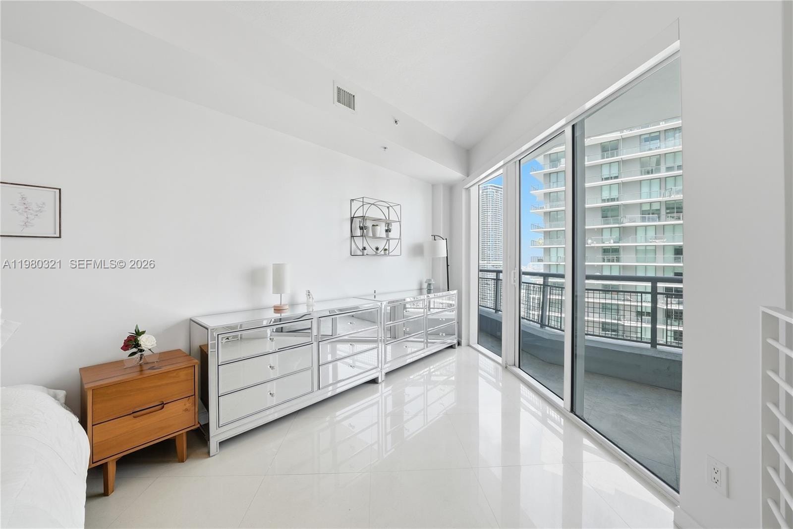 60 SW 13th Street 4414, Miami, FL 33130 photo 17