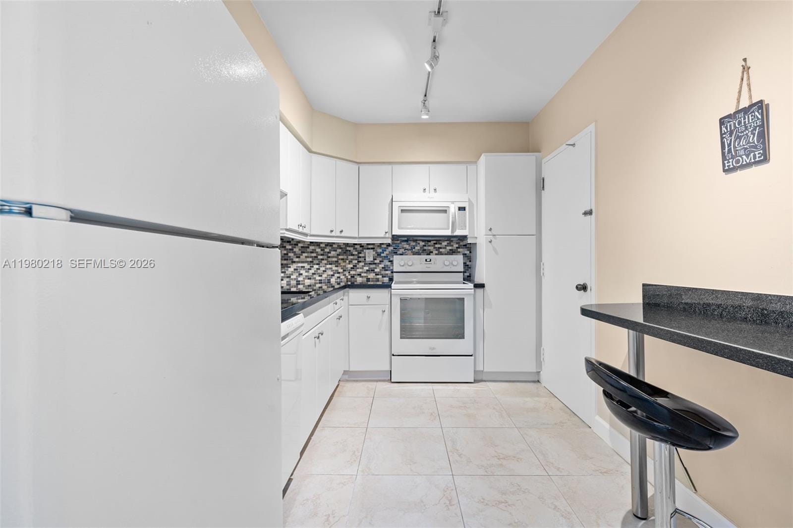 500 Bayview Drive 325, Sunny Isles Beach, FL 33160 photo 25
