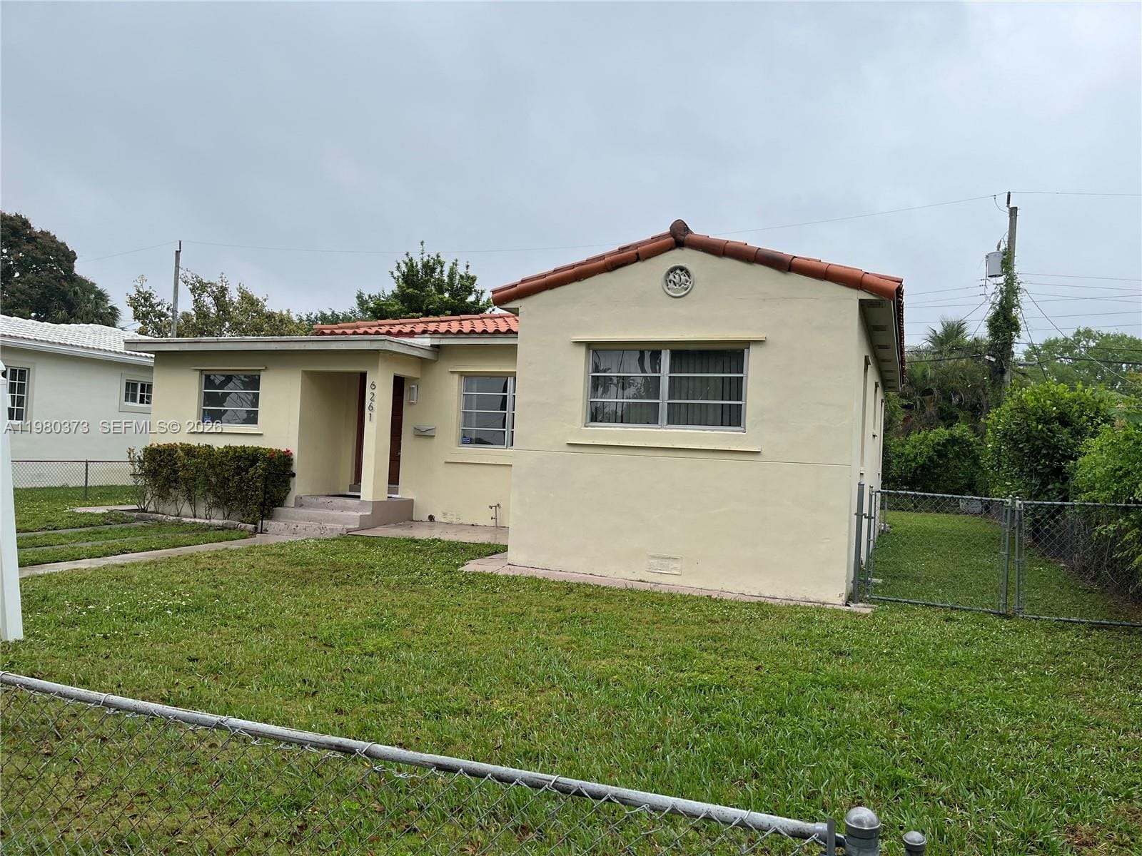 6261 NW 40th Street — photo 3