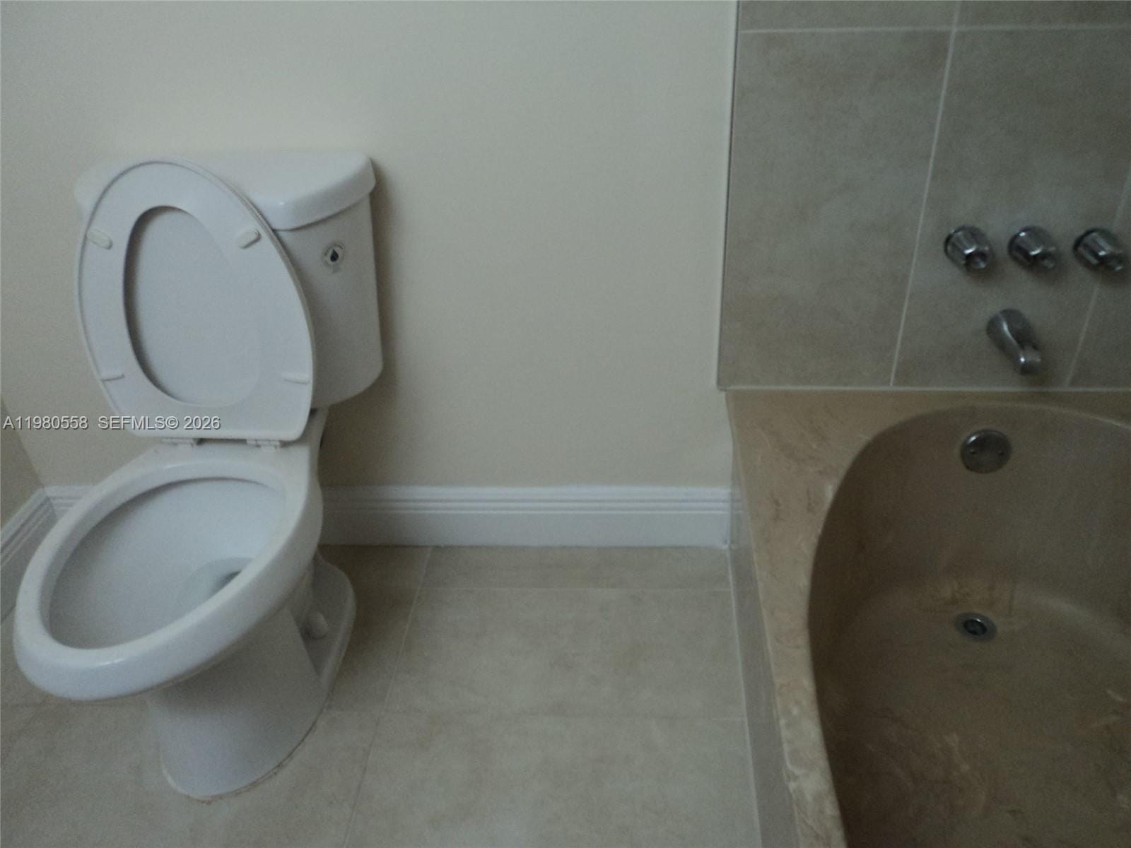 1301 NE 7th Street 511, Hallandale Beach, FL 33009 photo 11