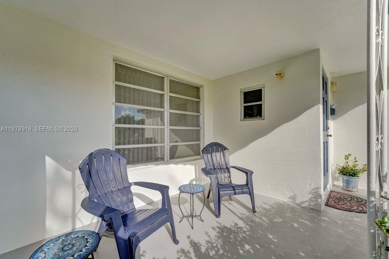 4621 NE 2nd Avenue, Oakland Park, FL 33334 photo 29