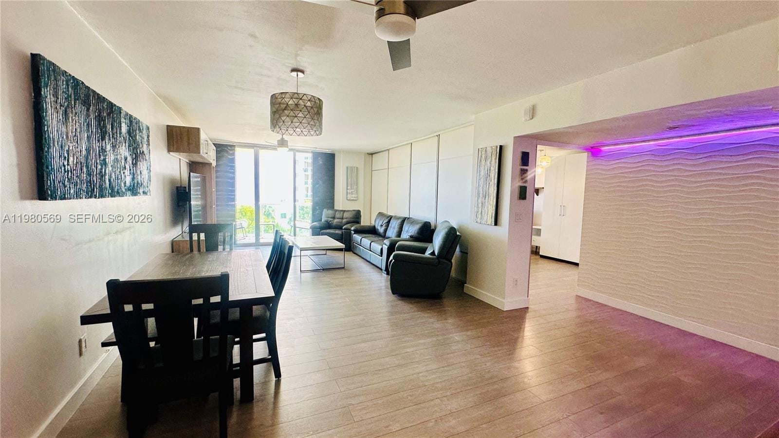 19390 Collins Avenue 424 — photo 2