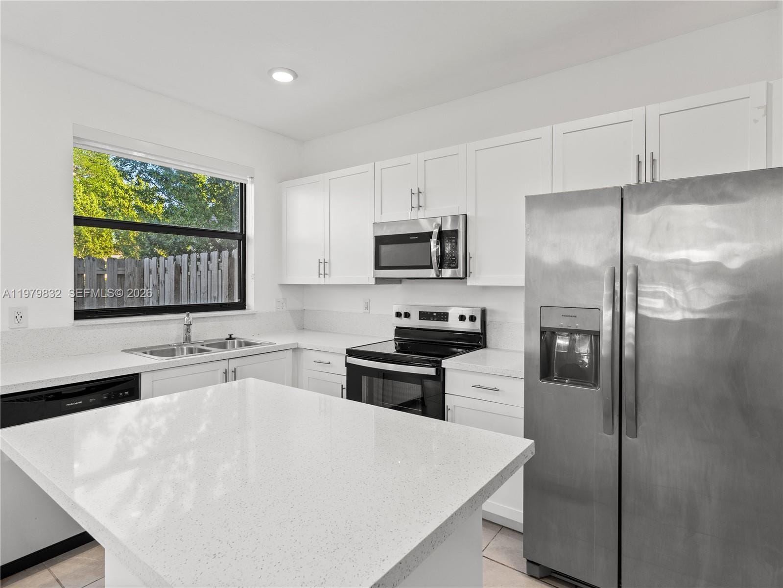21089 NE 8th Avenue, Miami, FL 33179 photo 3