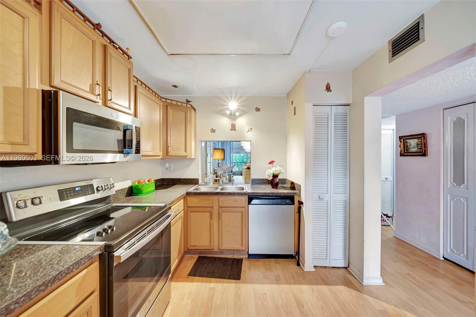3940 Inverrary Boulevard 303-A — photo 3