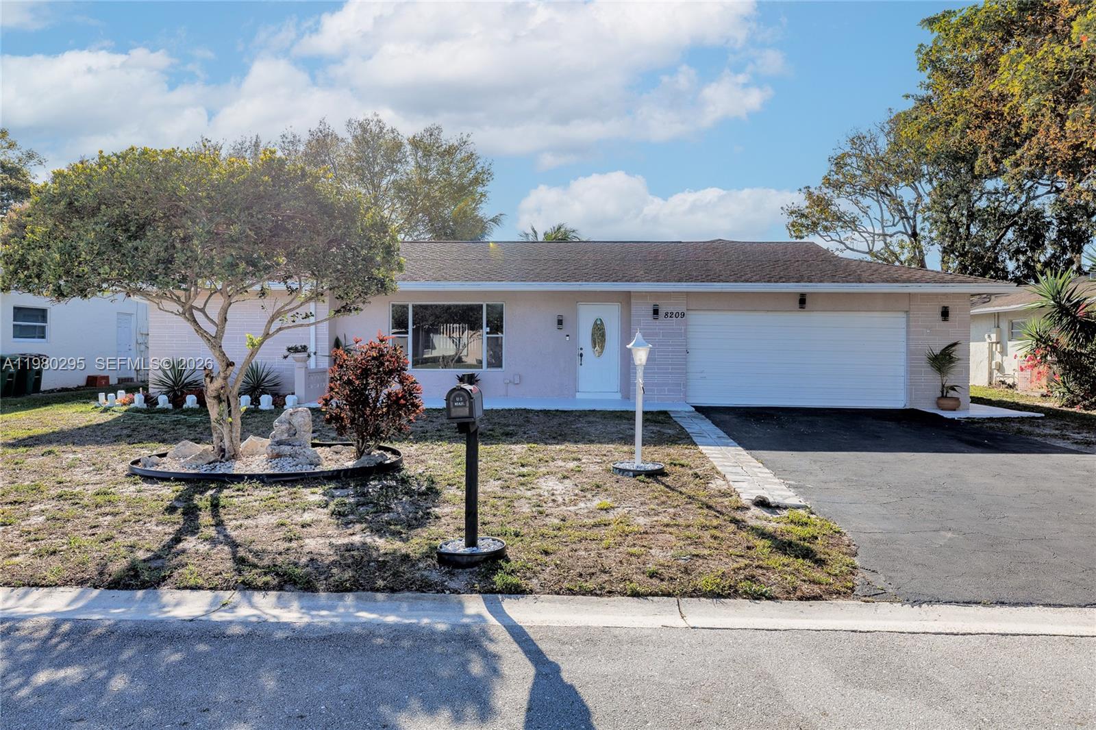 8209 NW 91st Avenue, Tamarac, FL 33321, Tamarac