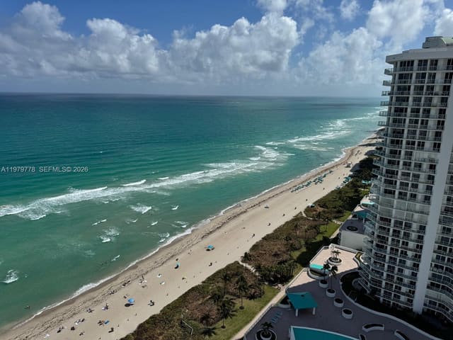 16699 Collins Avenue 2710, La Perla, Sunny Isles Beach, FL