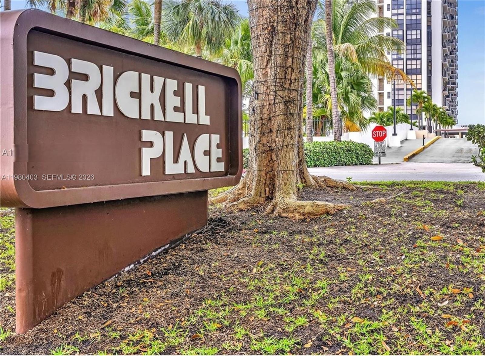 1901 Brickell Avenue B1407 — photo 2