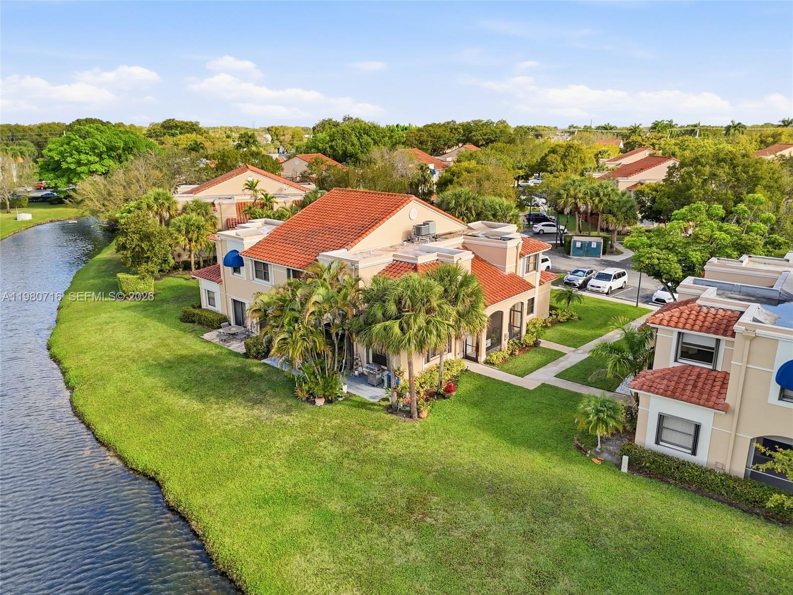 567 Racquet Club Road 18, Weston, FL 33326, Weston