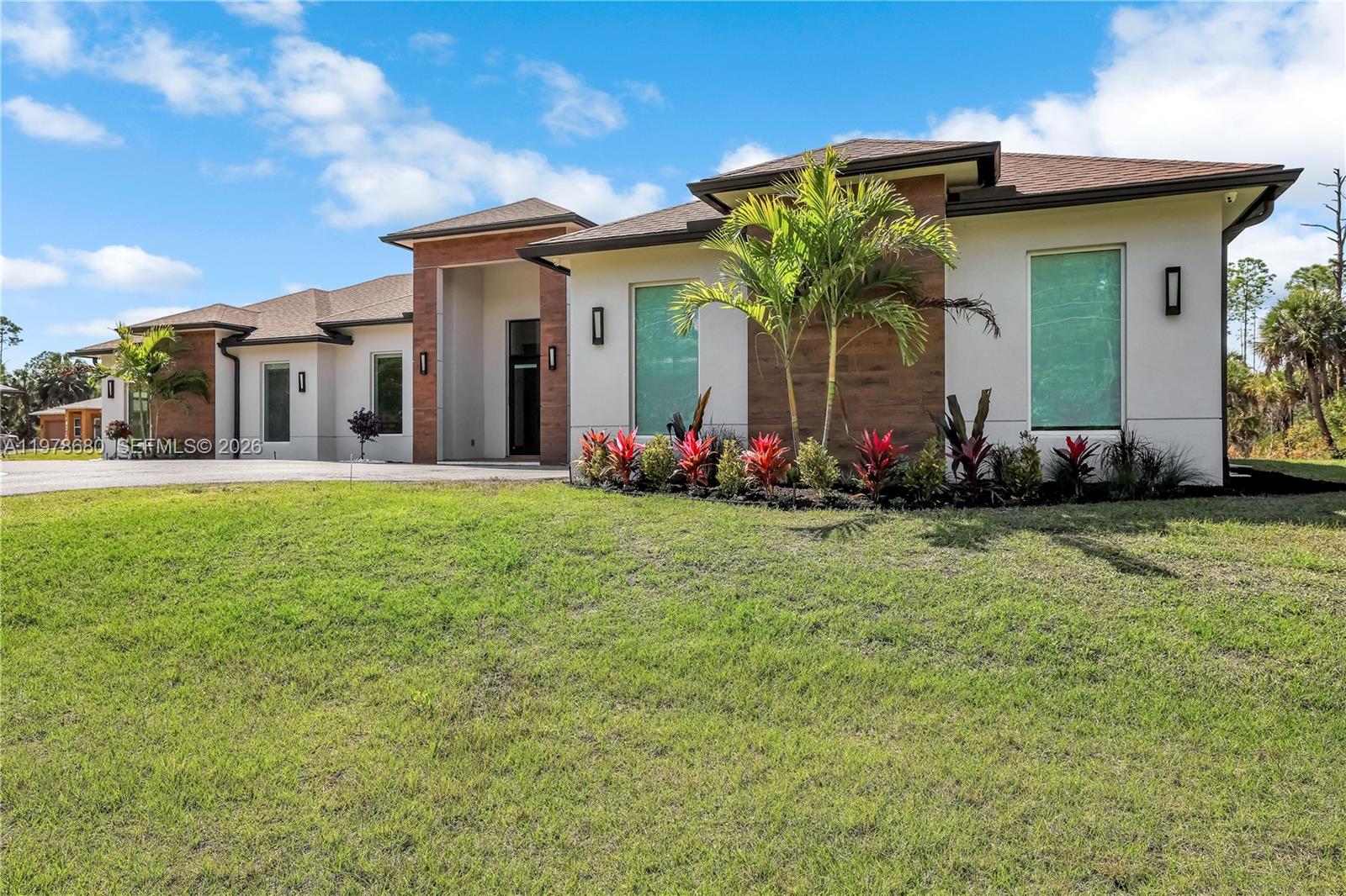 1899 Wilson N Boulevard, Naples, FL 34120, Naples