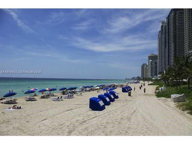 Sold home at 17375 Collins Avenue 1704, Sunny Isles Beach, FL 33160
