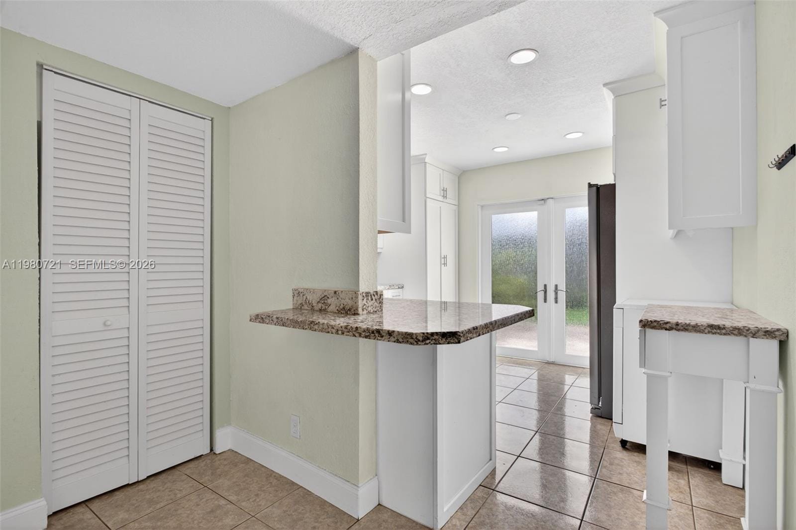 11160 NW 37th Street — photo 5