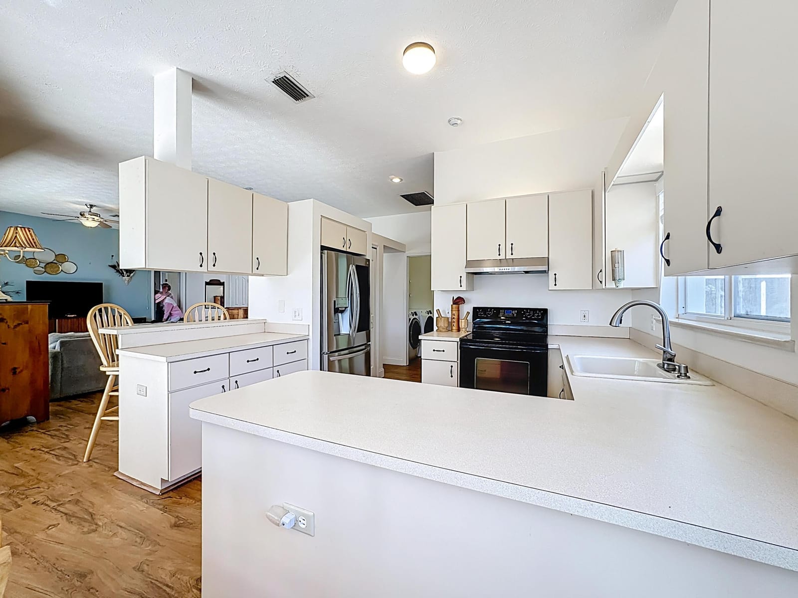 2342 SE Grand Drive — photo 7