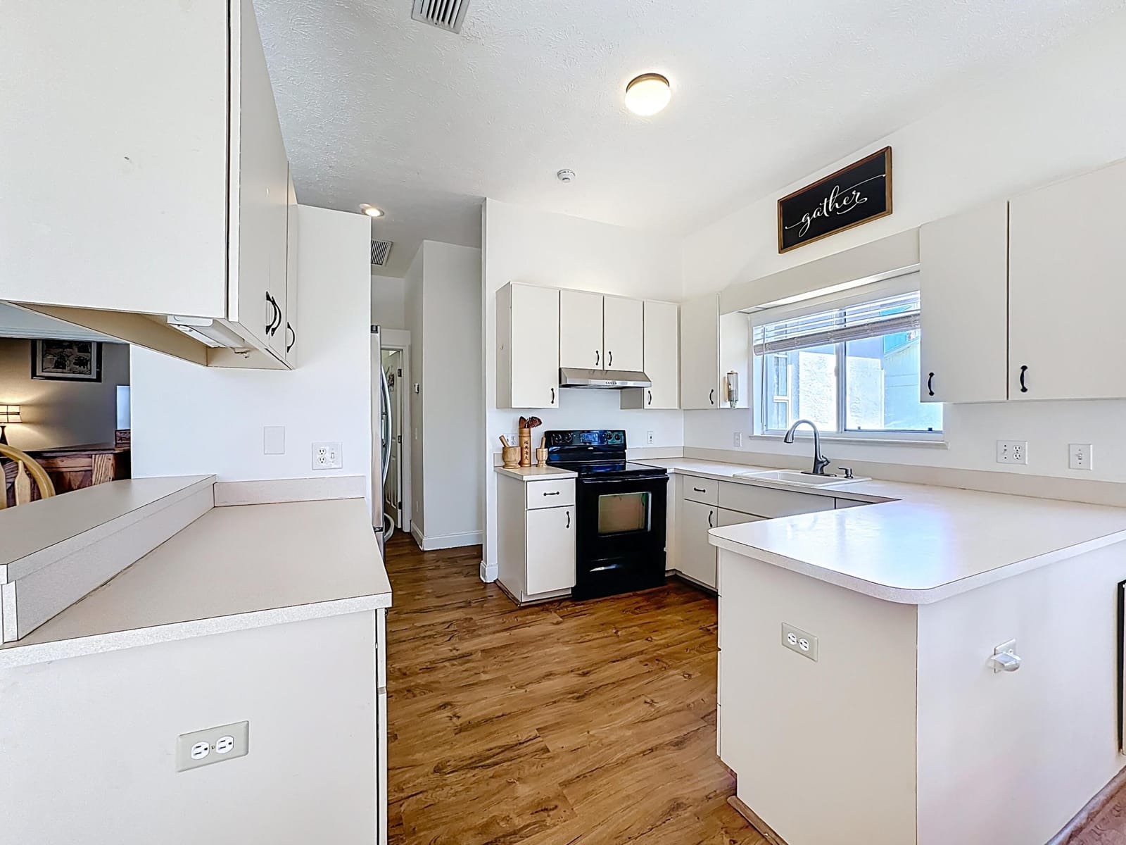 2342 SE Grand Drive — photo 8