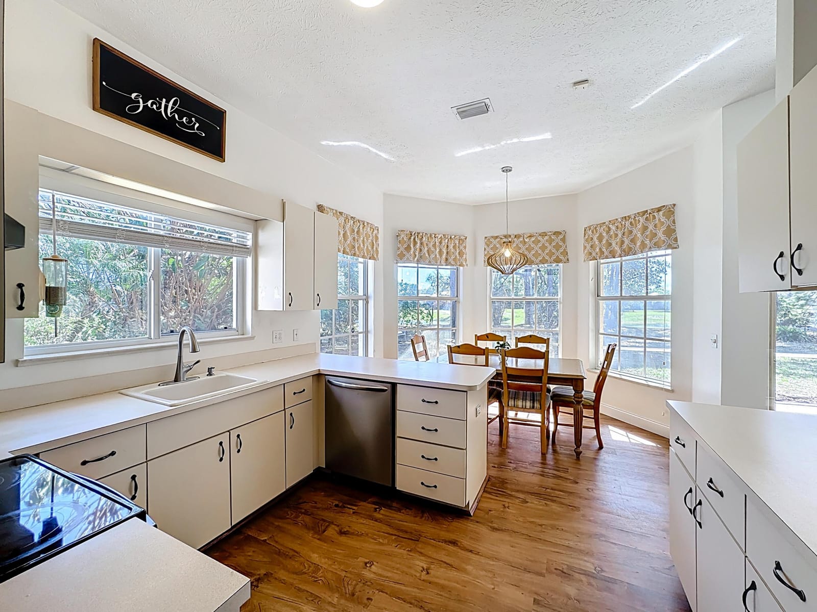 2342 SE Grand Drive — photo 9