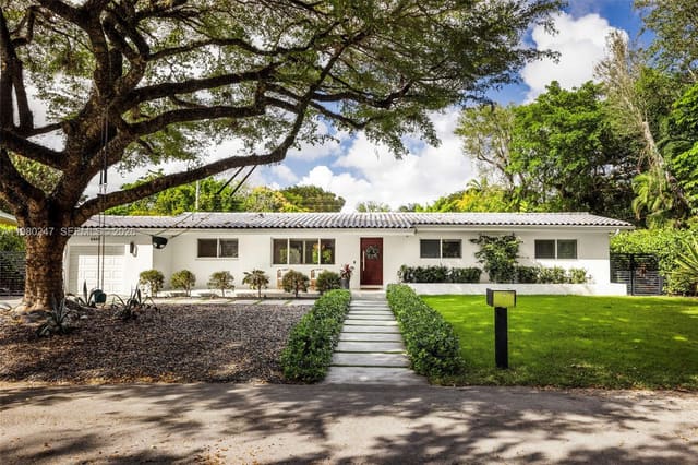 6609 SW 62nd Terrace, sold in Nuevo Mundo, South Miami, FL