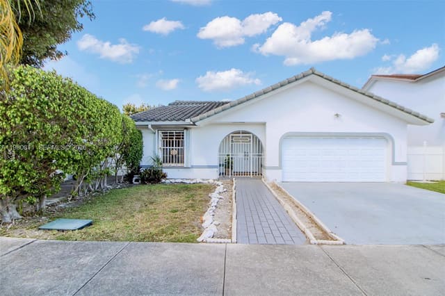 14413 SW 115th Street, sold in California Hills, Miami, FL