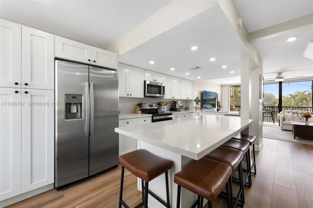 2800 SW 87th Avenue 1111, sold in Harvest Section Four Cond, Davie, FL