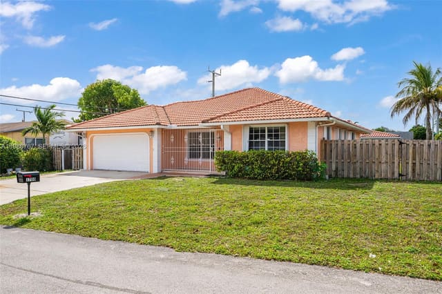1700 SW 97th Avenue, Miramar, FL 33025