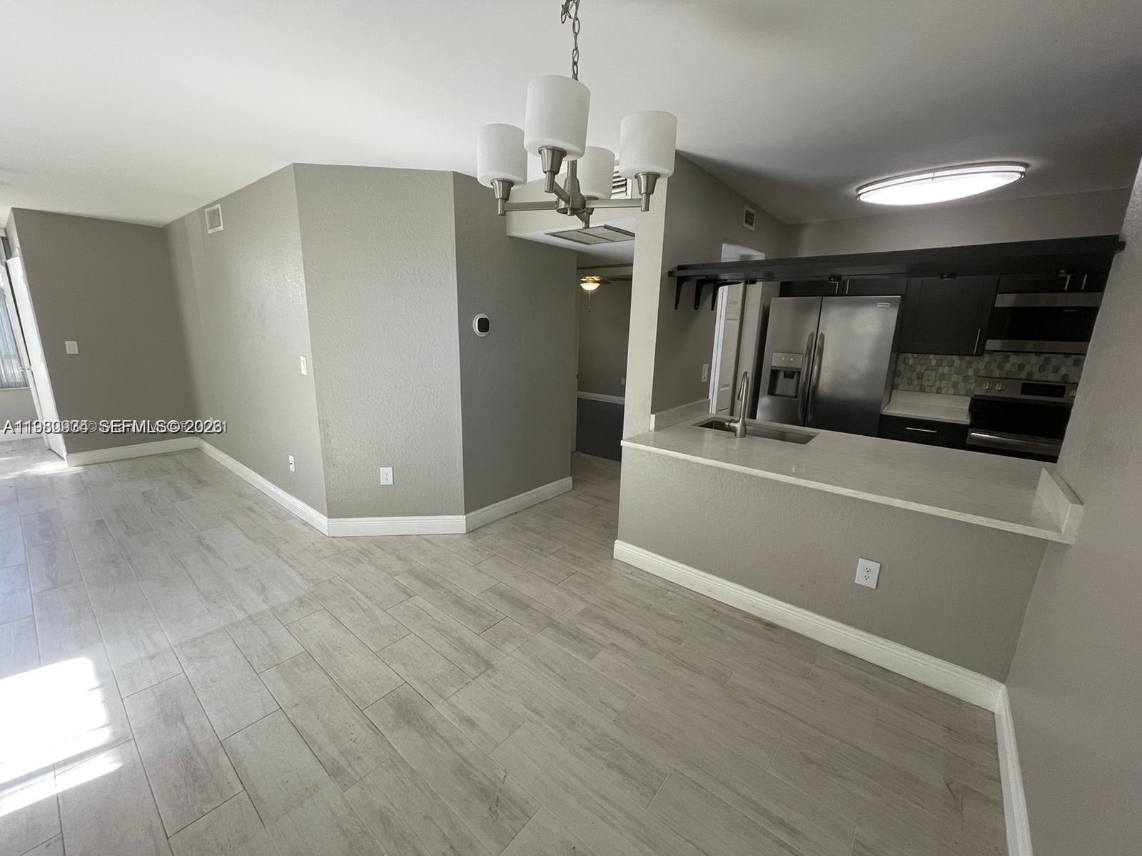 2811 N Oakland Forest Drive 110, Oakland Park, FL 33309, Oakland Park