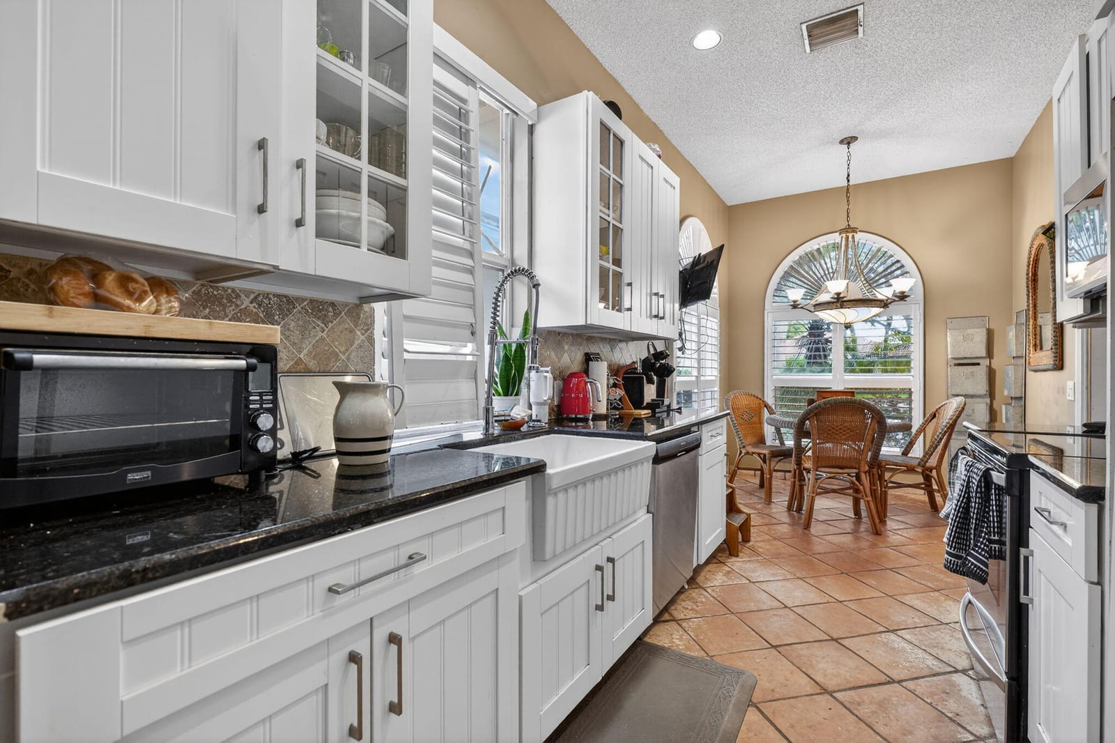 217 E Tall Oaks Circle, Palm Beach Gardens, FL 33410 photo 11
