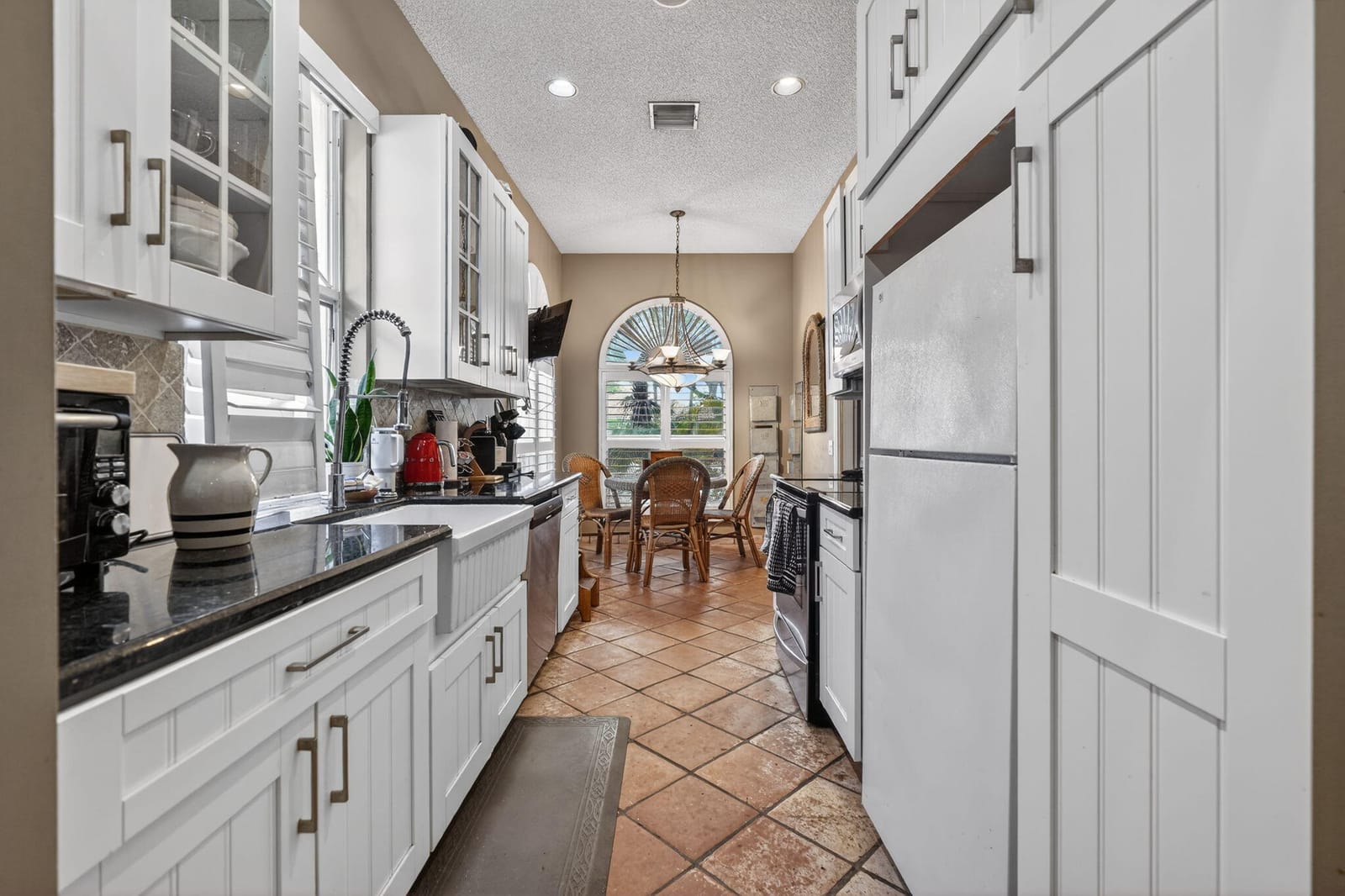 217 E Tall Oaks Circle, Palm Beach Gardens, FL 33410 photo 12