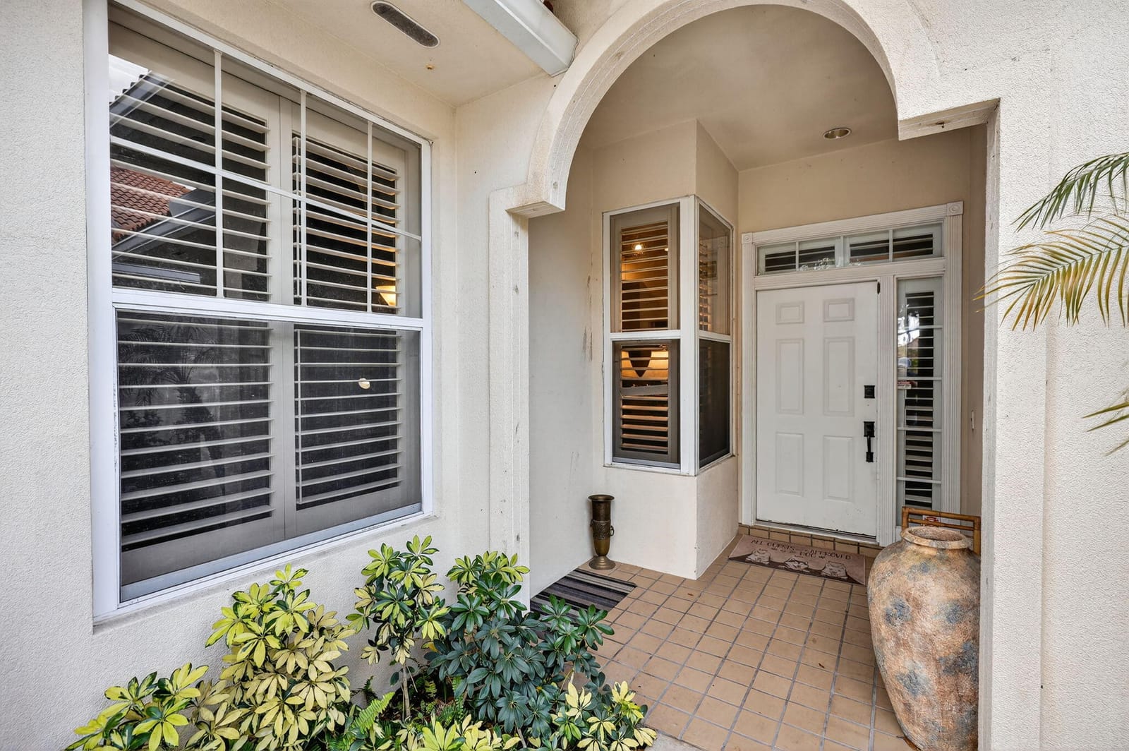 217 E Tall Oaks Circle, Palm Beach Gardens, FL 33410 photo 4