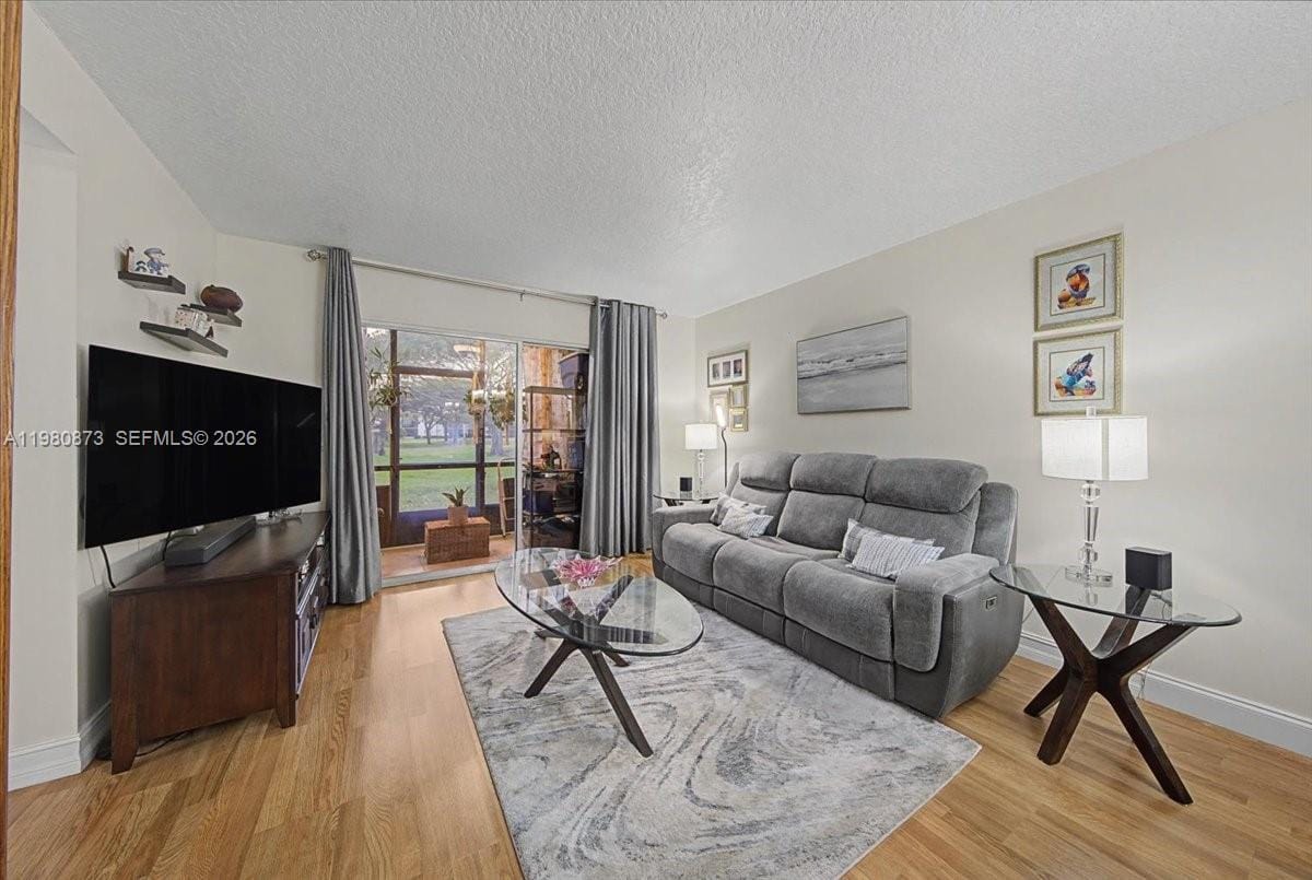 1600 SW 127th Way 102C — photo 3
