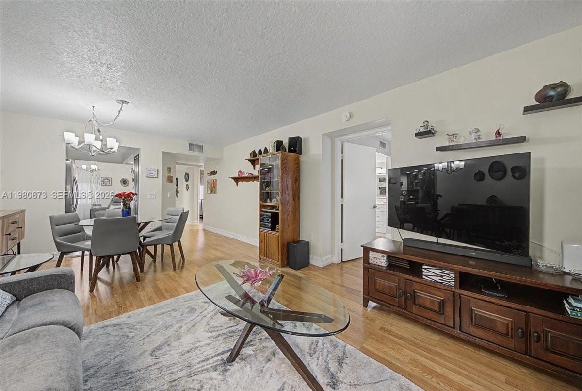 1600 SW 127th Way 102C — photo 8