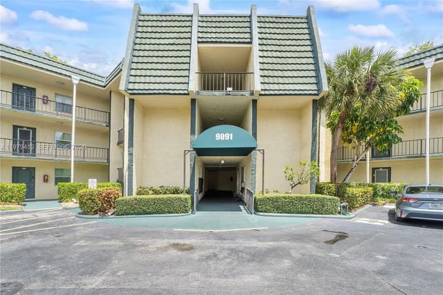 9091 Lime Bay Boulevard 110, Tamarac, FL 33321