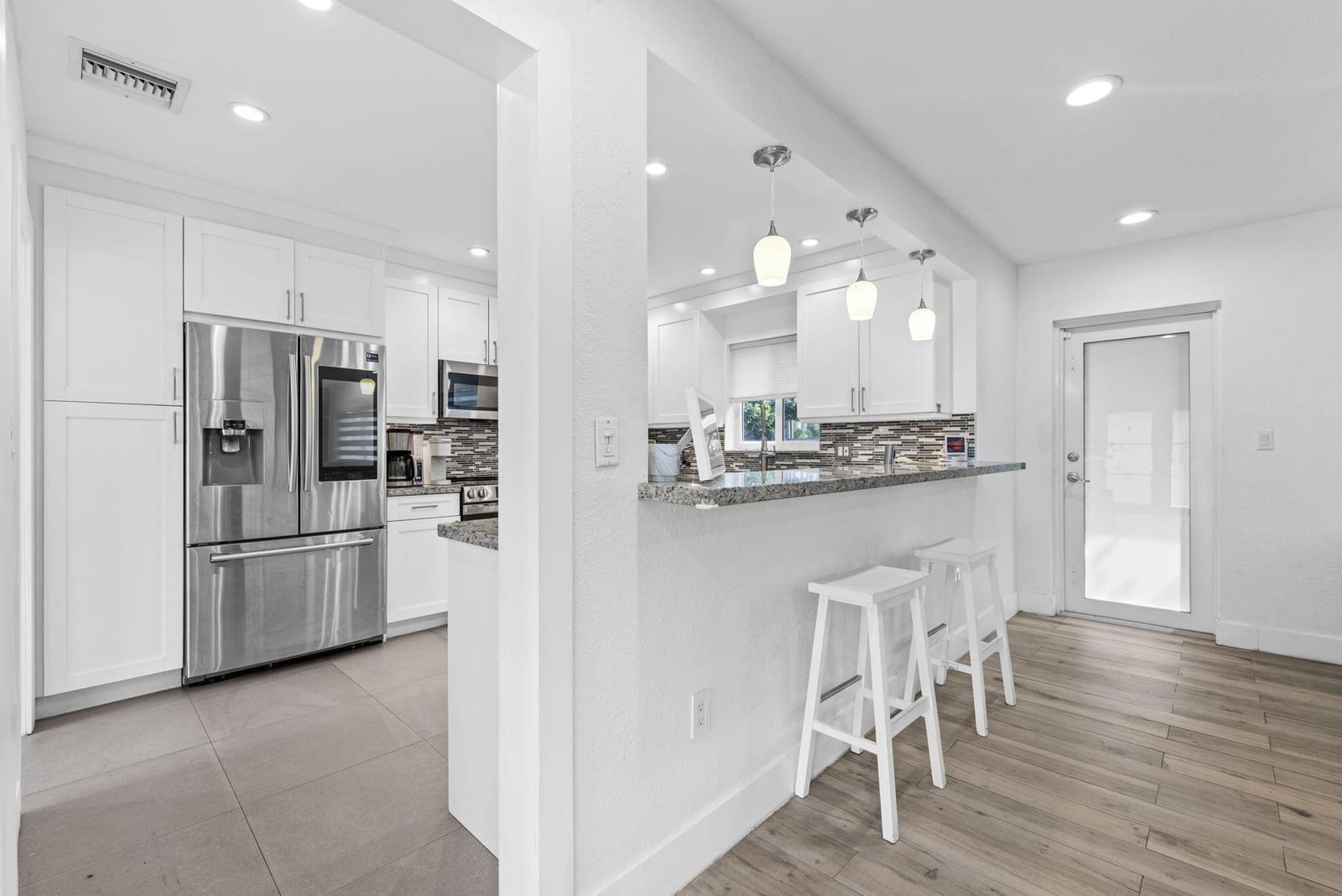 409 N 14th Avenue — photo 12