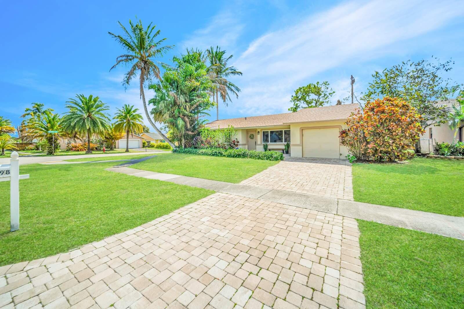 9298 Affirmed Lane, Boca Raton, FL 33496