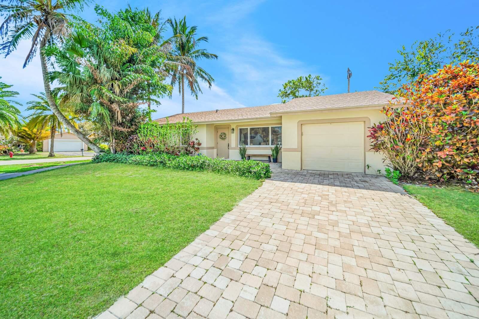 9298 Affirmed Lane, Boca Raton, FL 33496 photo 2