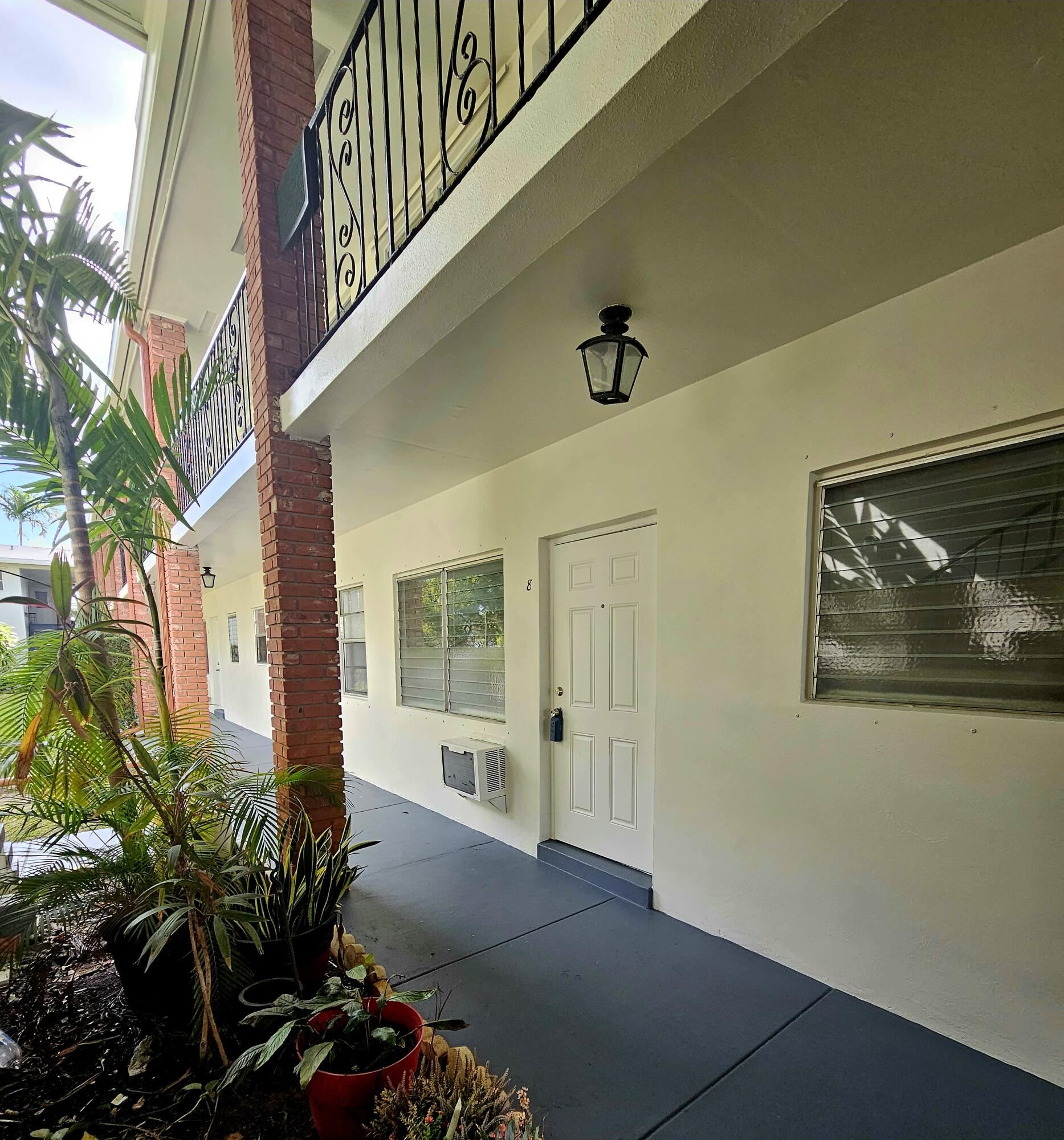 3700 Harrison Street 8a, Hollywood, FL 33021, Hollywood