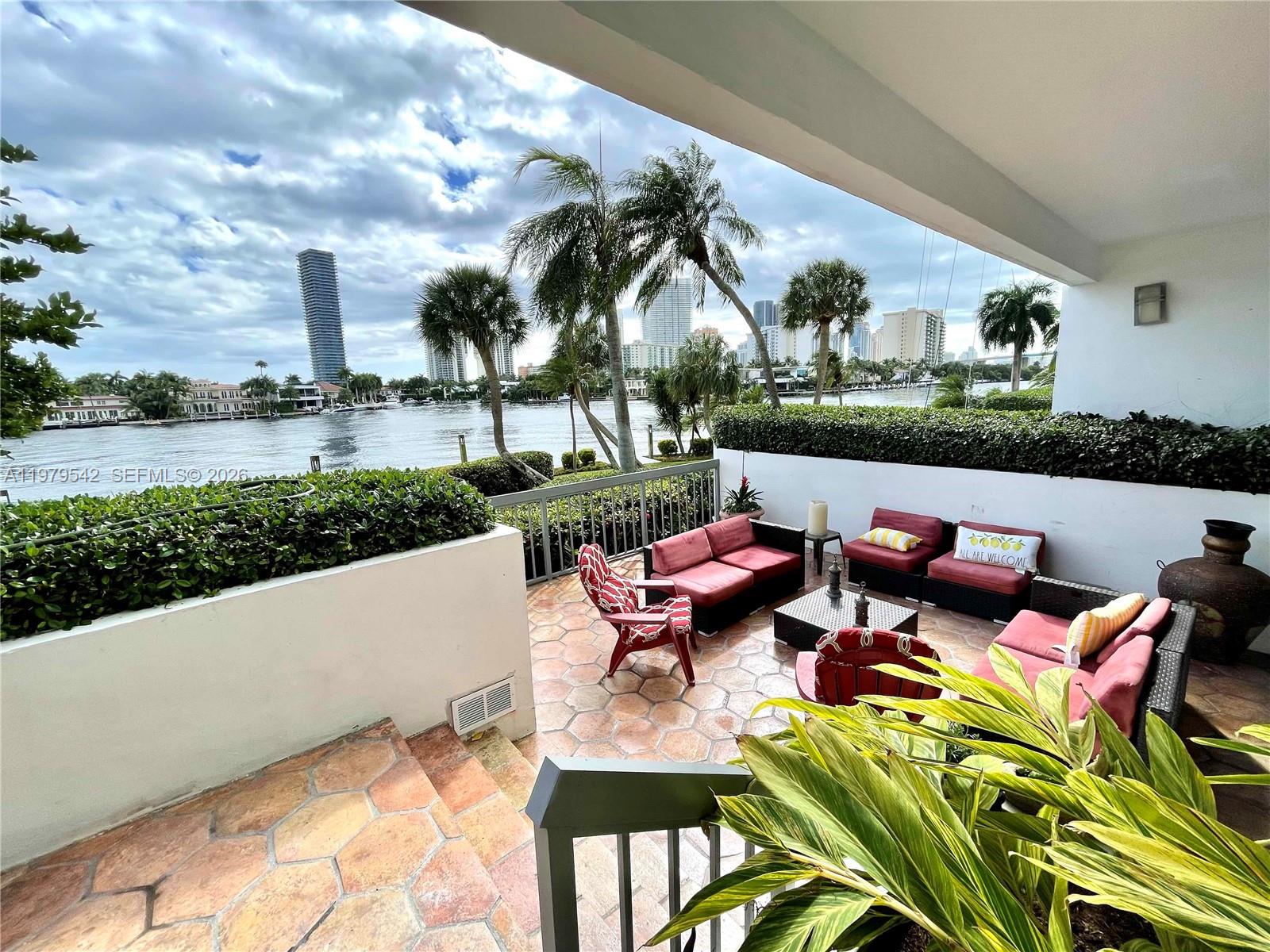 19707 Turnberry Way TH5, Aventura, FL 33180, Aventura